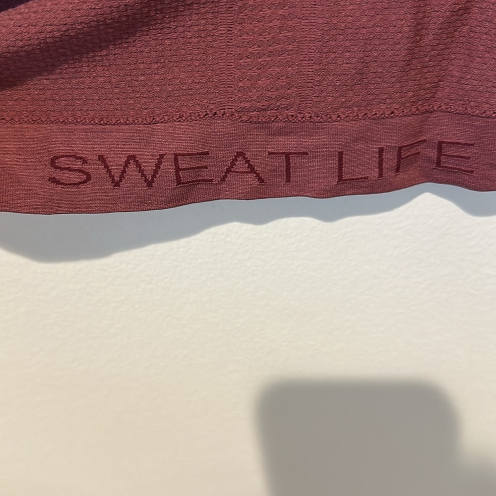 Lululemon Women's Pink Long Sleeve Top - Picture 10 of 10